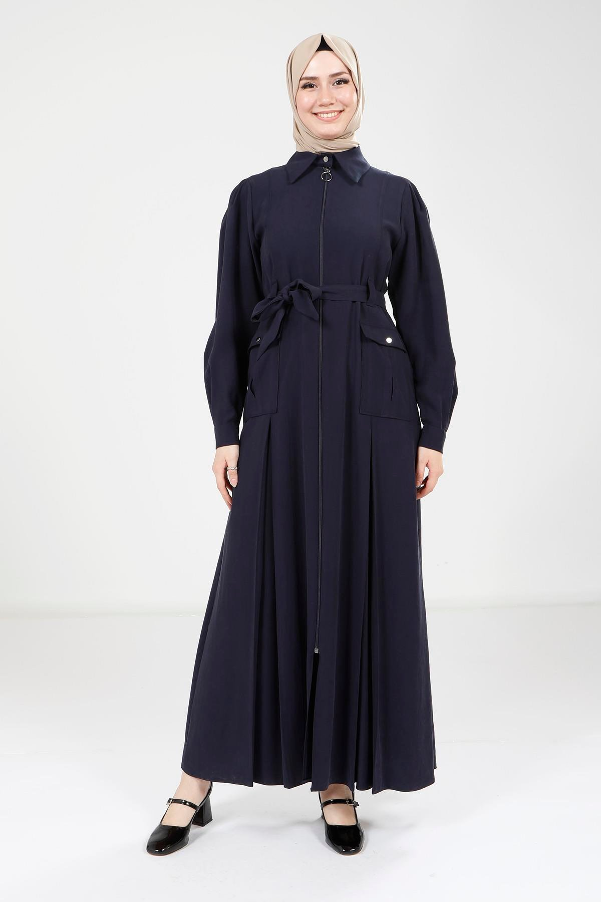 Beyza Zippered Navy Blue Abaya