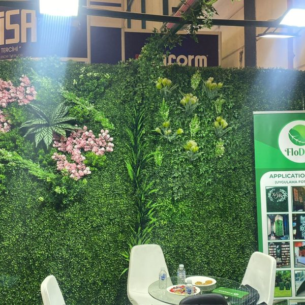 FD-301 Model – Artificial Grass Wall with Flowers