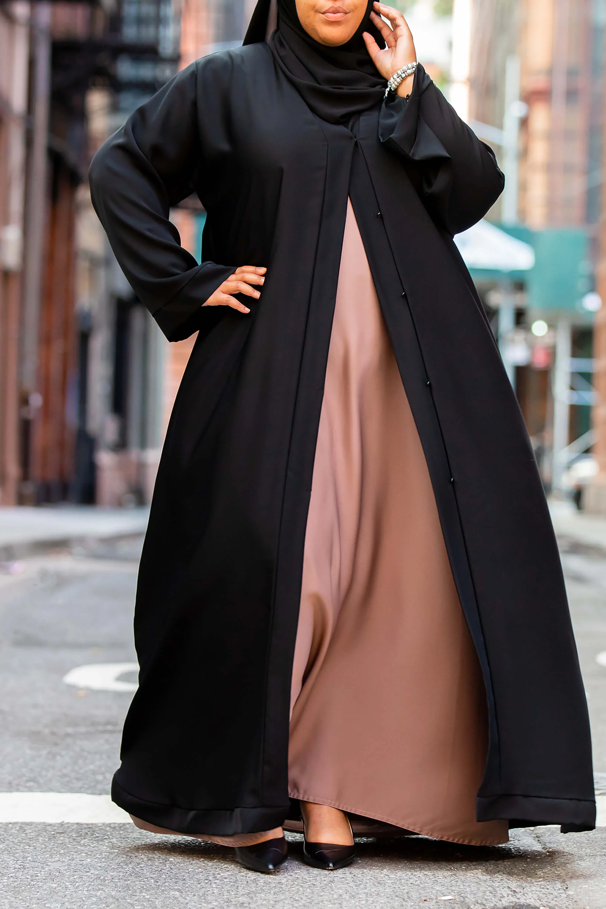 👗 DIRECT CALL TO MANUFACTURERS FOR SUPPLYING PLUS-SIZE WOMEN'S CLOTHING FOR THE ALGERIAN RETAIL MARKET.