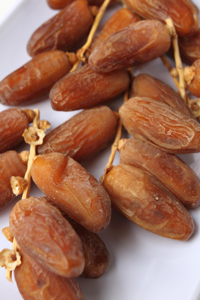 semi-dried dates