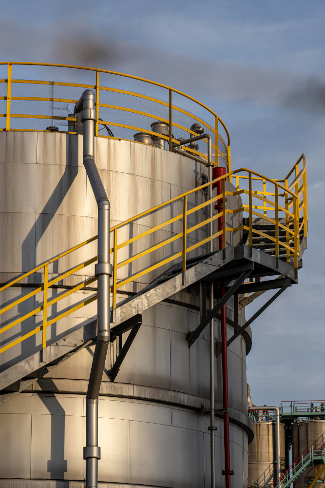 🛢️ PETROLEUM PROJECT OPPORTUNITY FOR THE DESIGN AND SUPPLY OF A 20,000 M³ GASOLINE STORAGE TANK.