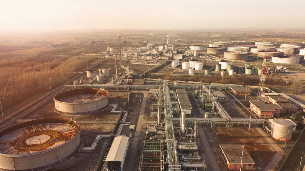 OPPORTUNITY FOR REFINERY INFRASTRUCTURE EQUIPMENT FOR ELECTRICAL MATERIALS SUPPLY.