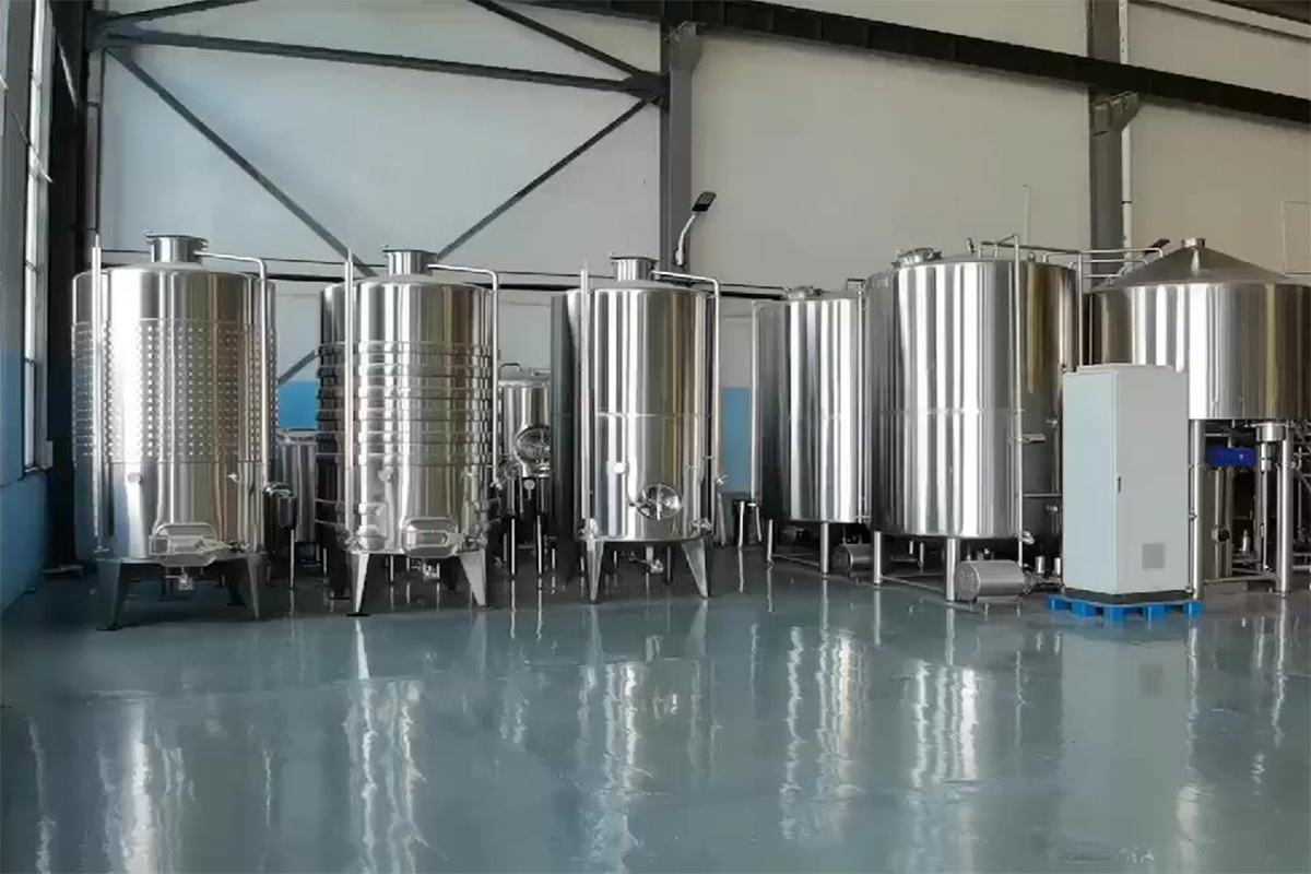Cosmetic Storage Tanks