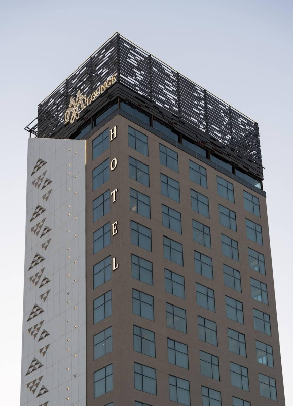 ✨ Luxury Hotel for Sale in the Heart of Riyadh – Facing King Fahd Road, High-Return Investment