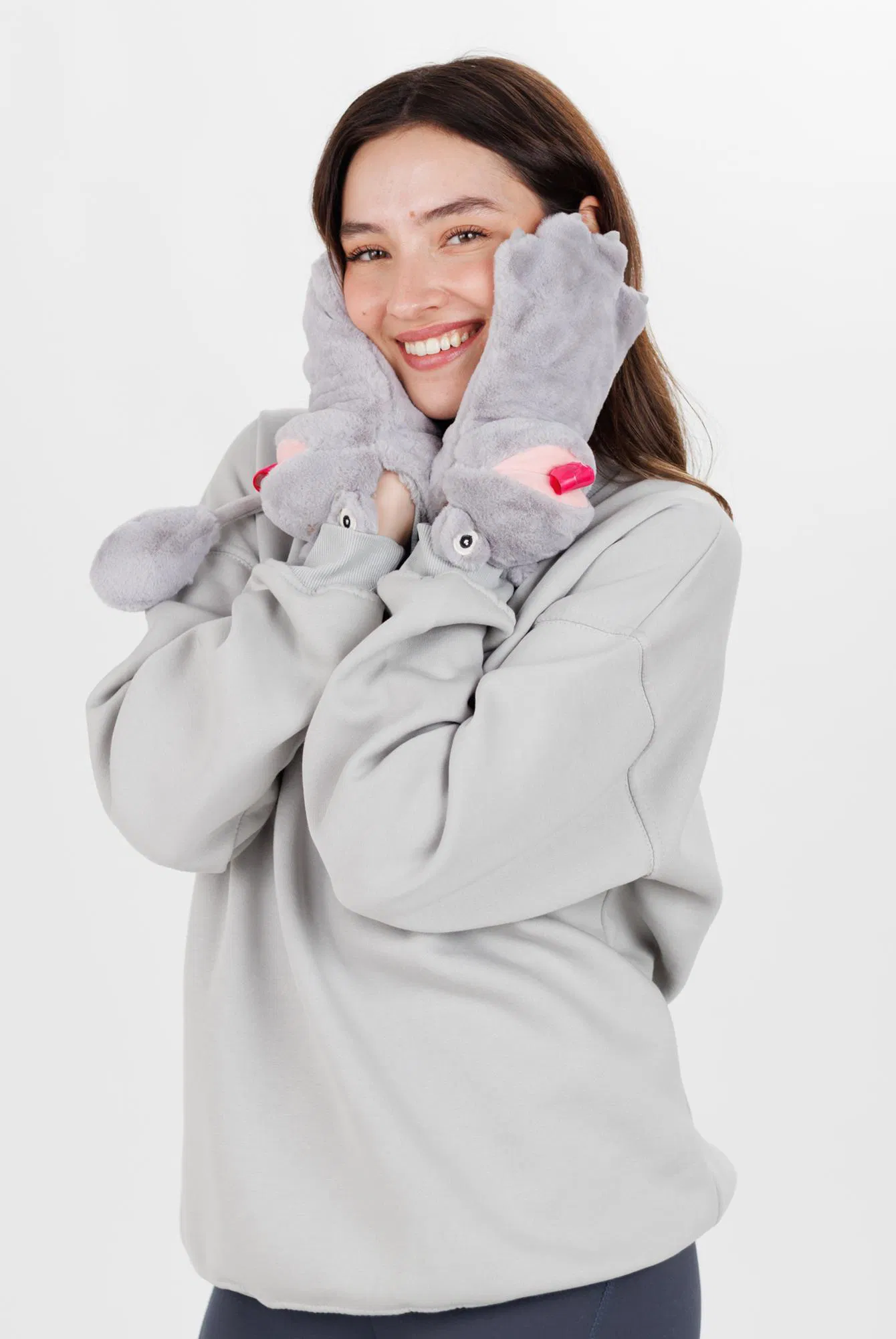 Ecrou Tongue-Out Frog Glove Gray