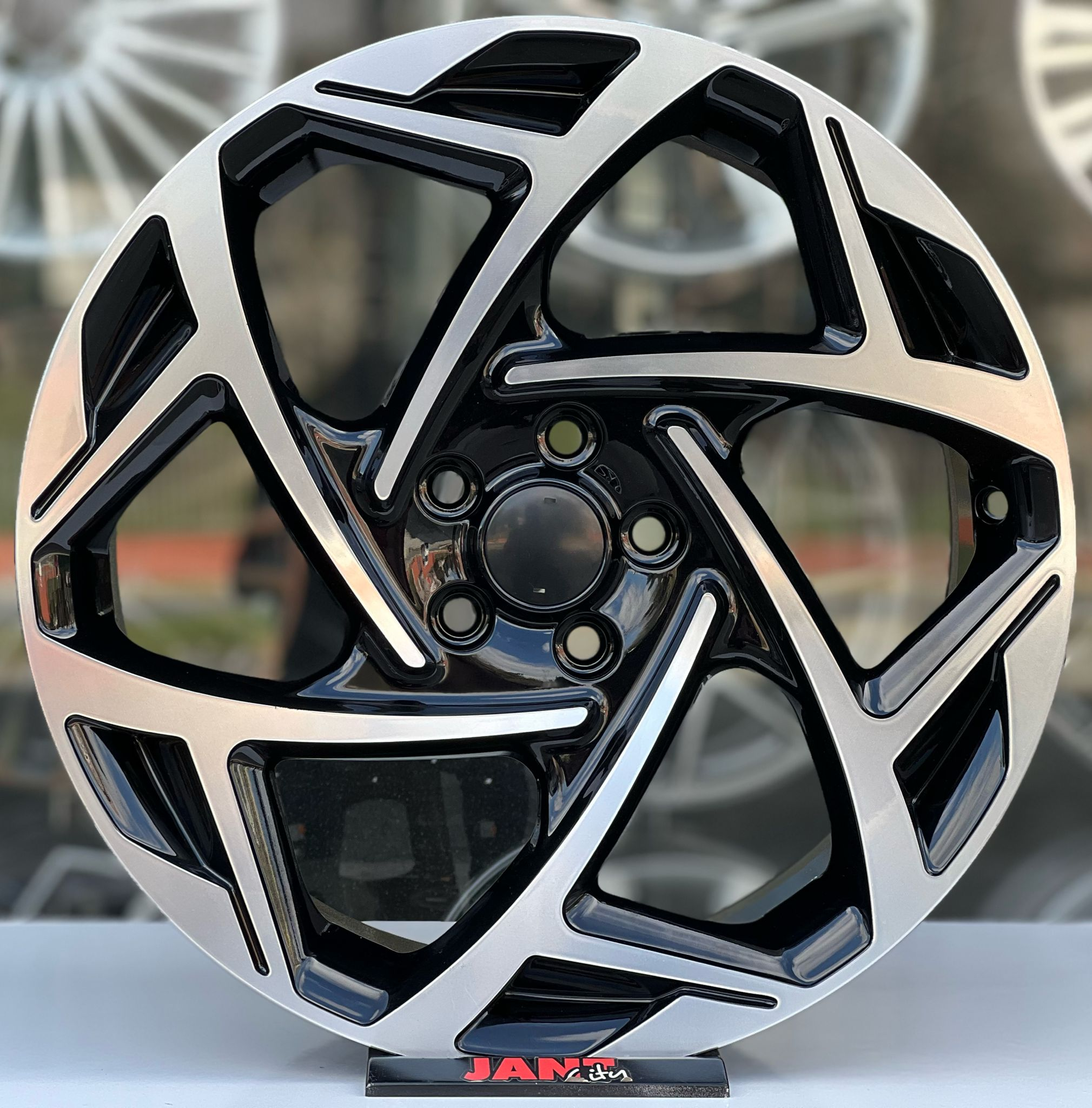 18′ 5X105 OPEL ASTRA OPC JANT MODELİ
